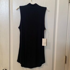 Women’s XS mock turtleneck tank top